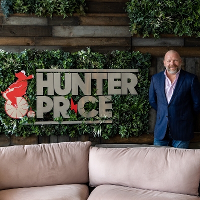 Hunter Price appoints new stationery, arts & craft sales director