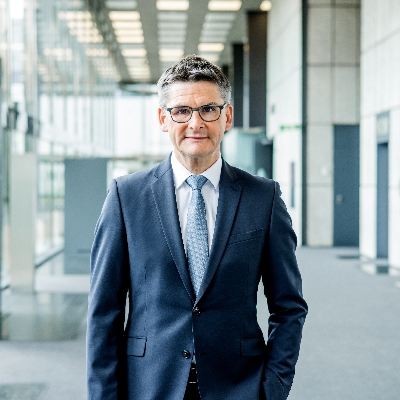 Koelnmesse extends contract with COO Oliver Frese