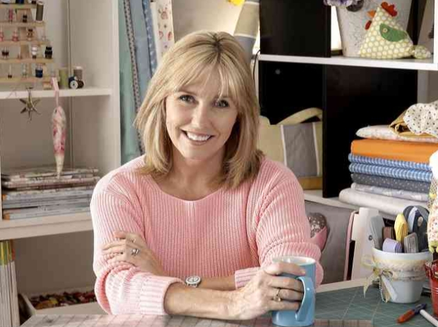 Don’t be alone, sew along with friends!
