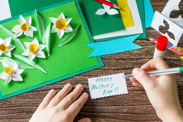 Mother's day crafting