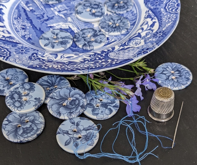 blue floral buttons