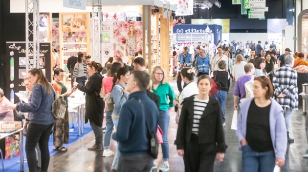 busy trade fair aisles