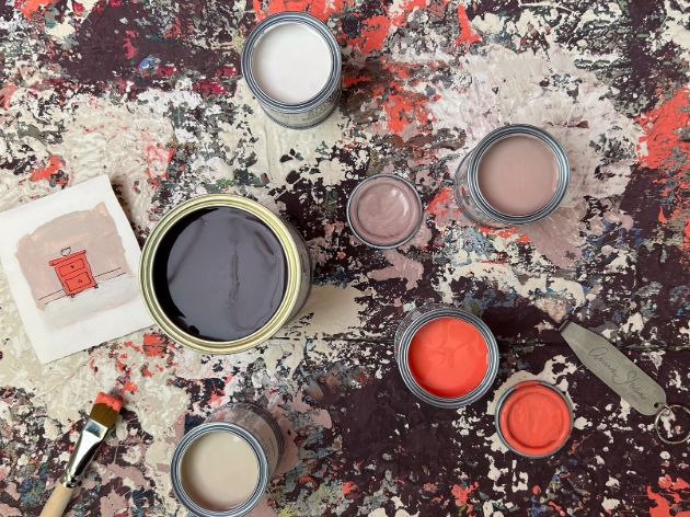five new chalk paint pots