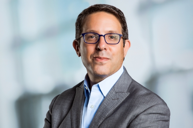 headshot darrin stern