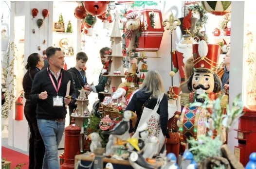 christmas display at trade show