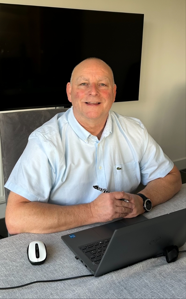 Jonathan Wint with pen