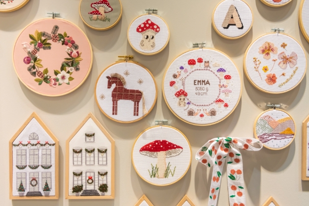 lots of needlework hoops